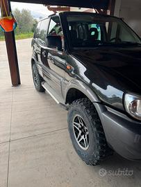 Nissan Terrano II
