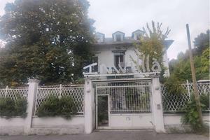 VILLA SINGOLA CON GIARDINO E TERRAZZI RIF. IMM01