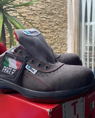 SCARPE ANTINFORTUNISTICHE