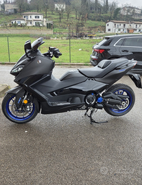 Yamaha t max 560 2000 km