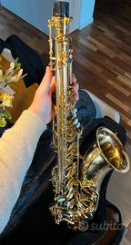 Sassofono contralto by Travor James