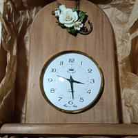 Orologio da tavolo in legno e ceramica Capodimonte