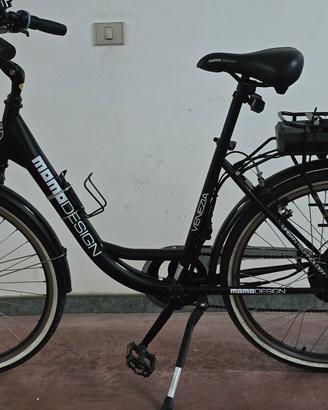 Bicicletta MOMO design elettrica
