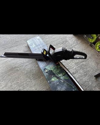 Taglia siepi Parkside 40v “senza batterie”