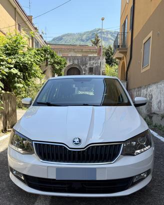 Skoda Fabia 1.4 tdi 75 cv Design (Autocarro N1)