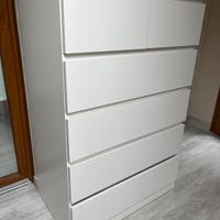 Mobile Ikea MALM