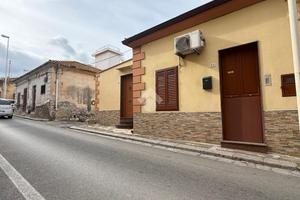 3 LOCALI A TERMINI IMERESE
