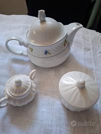 Set con teiera e zuccheriera in ceramica anni 2000