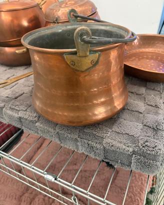 PAIOLI E PENTOLE IN RAME