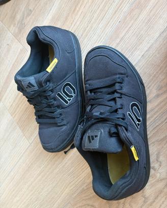 FIVE TEN Adidas FREERIDER US11 (EU44)