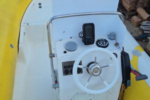 gommone come nuovo