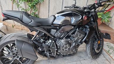 HONDA CB1000R BLACK EDITION