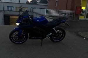 Yamaha YZF R125