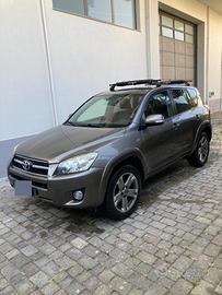 Toyota Rav4 crossover