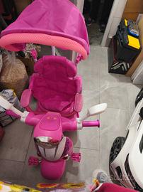 bicicletta con pedali e si può spingere 