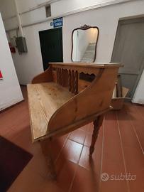 scrivania /scrittoio