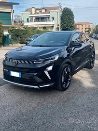 Symbioz Full Hybrid E-Tech 145 CV Iconic - Usata