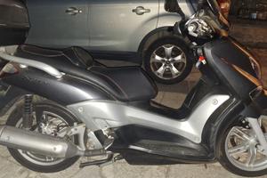 SCOOTER YAMAHA 250