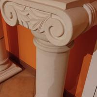 Colonne in pietra leccese