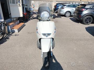 Aprilia Scarabeo 300