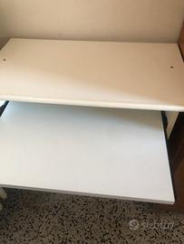 Tavolino con ripiano estraibile