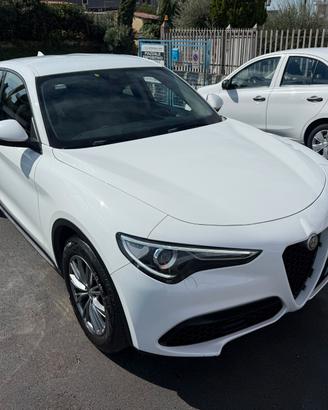 Alfa Romeo Stelvio 2.2 Turbodiesel 160 CV