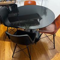 Tavolo + sedie o anche separatamente