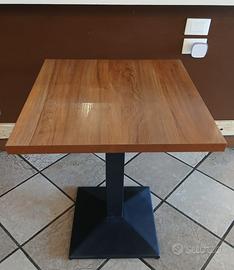 Tavolo base ferro, piano in formica color legno