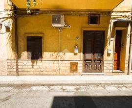 2 LOCALI A BAGHERIA