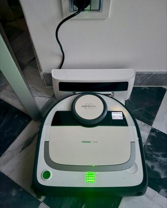Folletto robot  vr200 ottime condizion
