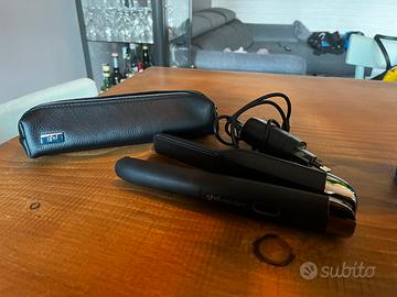 Piastra GHD nera unolugged senza fili