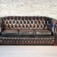 Divano Chesterfield inglese vintage in pelle