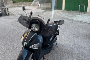 liberty 125 3v ie
