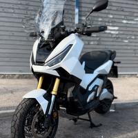 Honda X Adv 750 2025