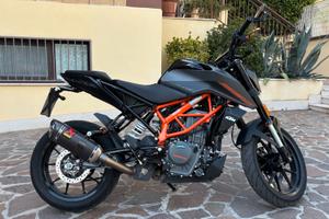 KTM Duke 390 (2023) Akrapovič