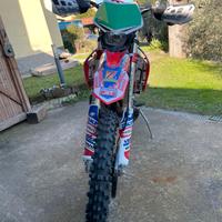 Plastiche e grafiche Restyling Cr 125 e 250 leggi