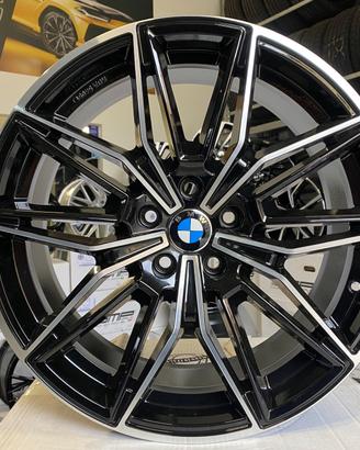 Cerchi NUOVI Bmw raggio 18 cod.8932