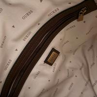 Borsa GUESS Shemara Hobo L Marrone