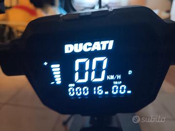 MONOPATTINO DUCATI
