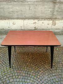 Tavolo in formica design vintage