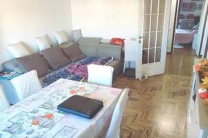 Appartamento di 120 m² con più di 5 locali a Strad