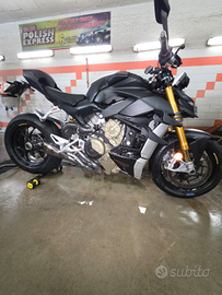 Ducati Streetfighter V4S