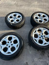 Cerchi in lega Da 16 Ford con gomme al 70%