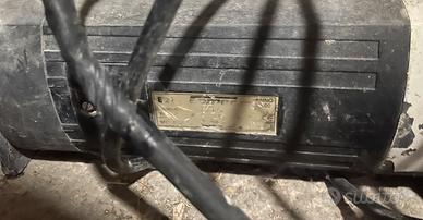 Motosega elettrico per muratura