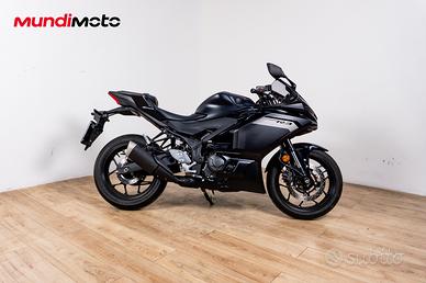 YAMAHA R3 - 2025