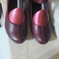 scarpe in pelle bordo