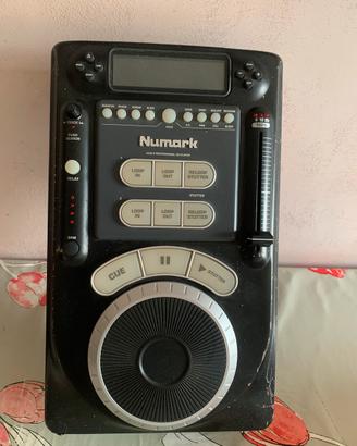 Mixer Numark con lettore
