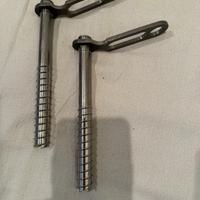 Chiodi da ghiaccio in titanio