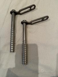 Chiodi da ghiaccio in titanio