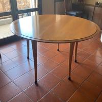 Tavolo Rotondo Pieghevole Giorgetti